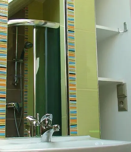 Grapa Szum Rzeki Parking Free דירה