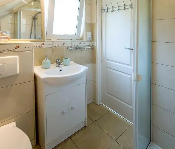 Grapa Szum Rzeki Parking Free דירה *