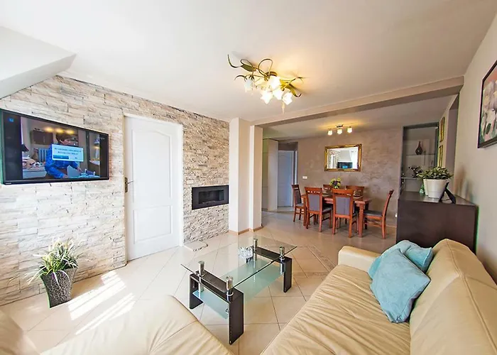 Grapa Szum Rzeki Parking Free * ויסלאו